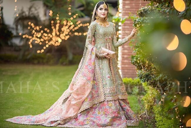 Check Out These Pakistani Lehengas With Long Kurti  Raise the Bar