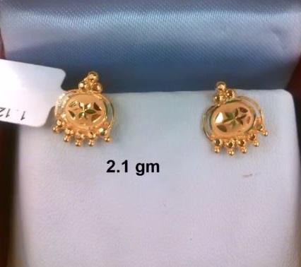 ear-gold-stud-designs-with-weight- (7) - FashionShala
